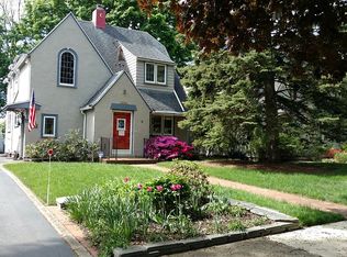 95 Castlebar Rd, Rochester, NY 14610