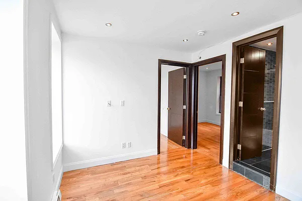 Rented by Bohemia Realty Group | media 6