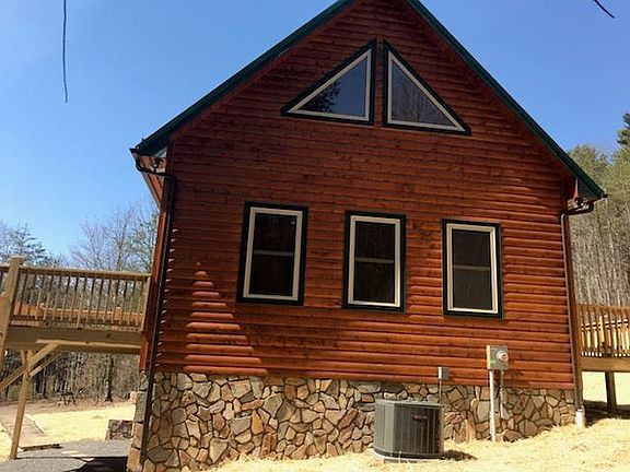 2nd image of 214 River Oaks Dr
