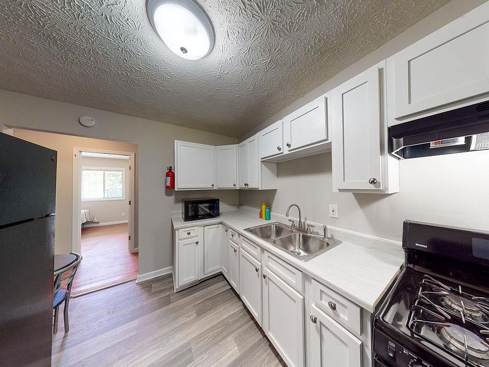 1st image of 1226 Greenwood Ln #13721426