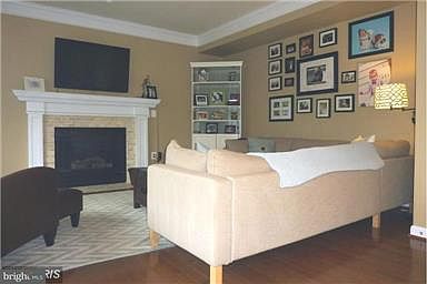 3rd image of 21420 Bellevue Ct