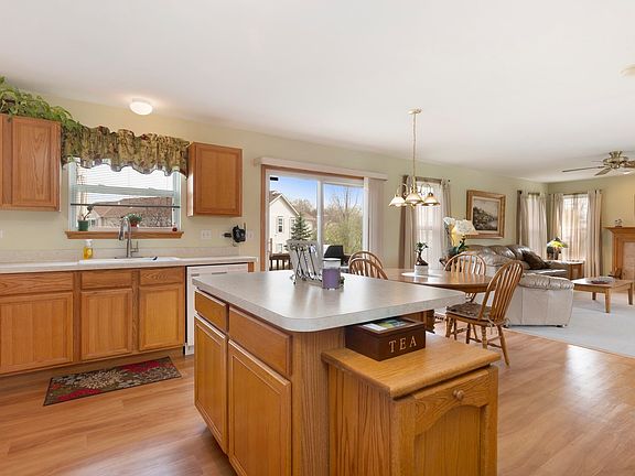 Very OPEN Floor Plan, Island Kitchen, plenty of cabinets for storage and counter space!