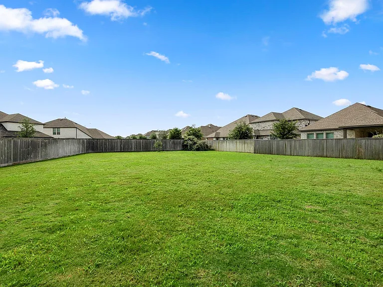 15210 Cortines Ct — Photo 37