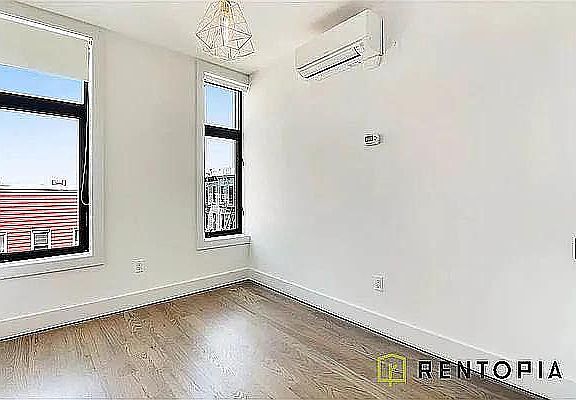 2nd image of 144 N 11th St #3C