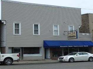 77 N Market St, East Palestine, OH