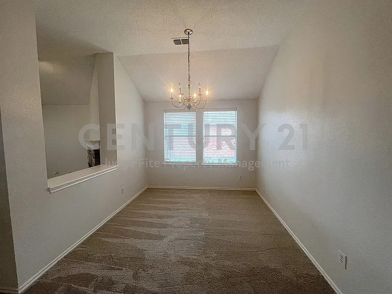 1616 Logan Dr — Photo 11