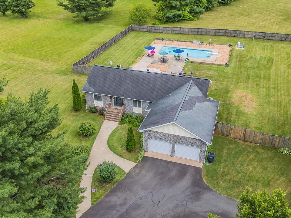 1st image of 11420 Pauline Ct