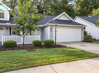 30241 Sugar Sand Ln #14B, North Olmsted, OH