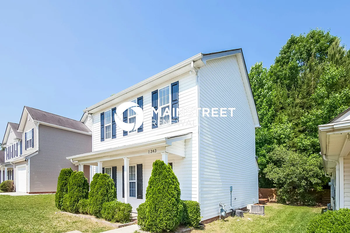 Front View - 1343 Braveheart Ln