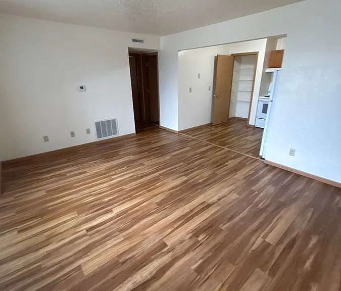 225 Ash St #20 — Photo 5