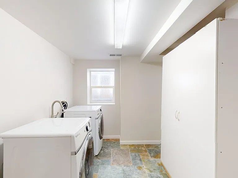 2236 15th Ave — Photo 22