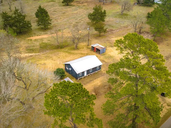 24784 Bailey Grove Rd, Montgomery, TX 77356