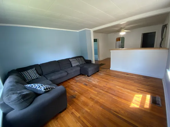 12724 Clay St, Leo, IN 46765