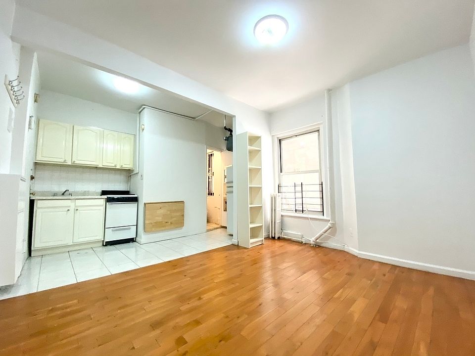 1st image of 52 Henry St #2WF