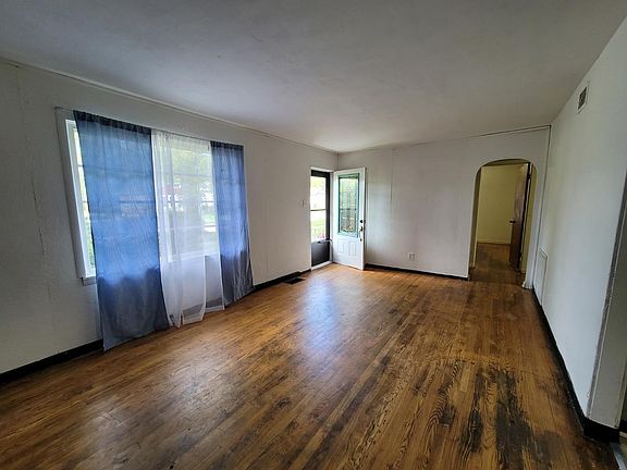 5th image of 3995 Maryland St