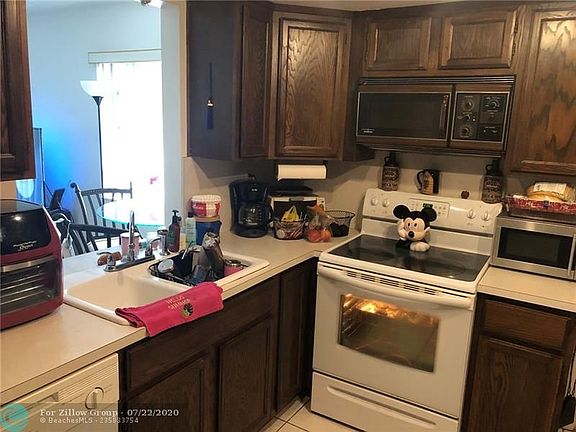 3rd image of 1800 NE 39th Ct APT 1001