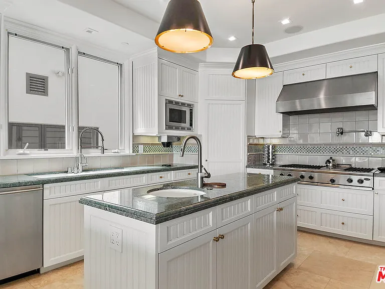 30962 Broad Beach Rd — Photo 15