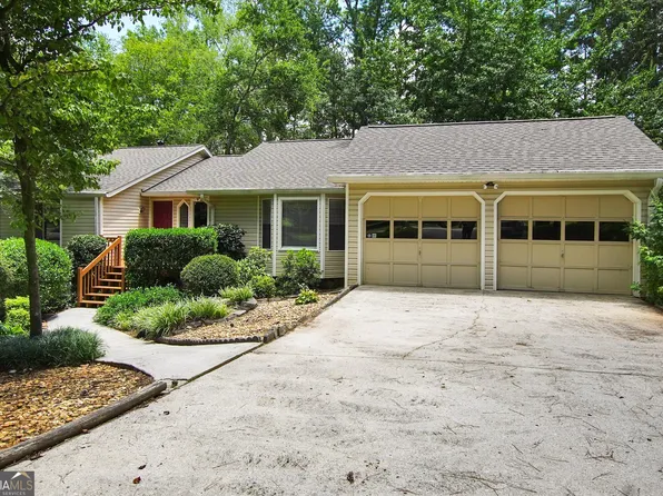 4781 W Lake Dr SE, Conyers, GA 30094