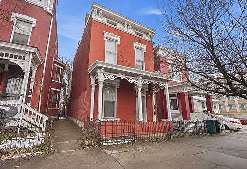122 E University Ave Photo 1