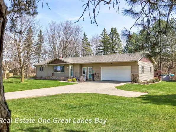 840 N Block Rd, Reese, MI 48757