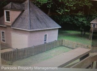 110 Indian Bluff Dr, Sharpsburg, GA 30277