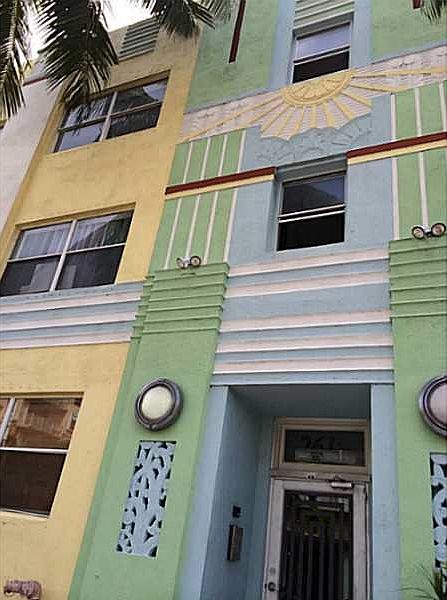 1st image of 2615 Collins Ave APT 3