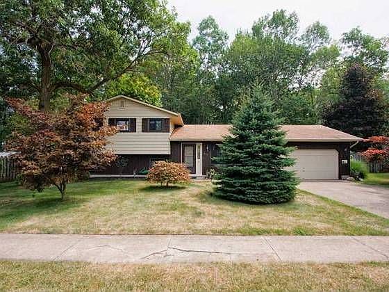 1st image of 673 Maplewood Ave