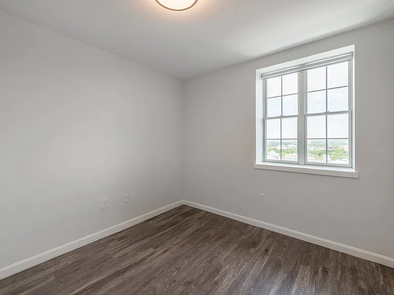 1505 Commonwealth Ave — Photo 31