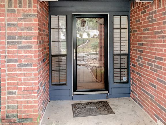 3rd image of 6602 Bavaria Ct