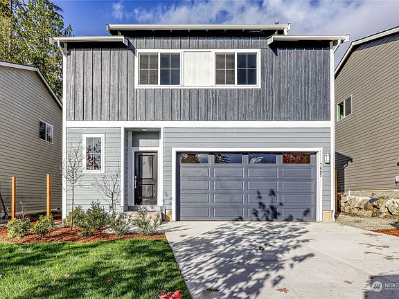 2nd image of 7665 Picasso Circle NE