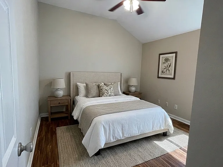 1919 Lennox Ln — Photo 41