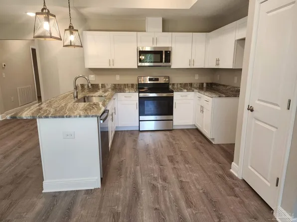 2988 N 14th Ave, Milton, FL 32583