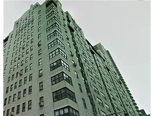 Rented by Douglas Elliman | media 8