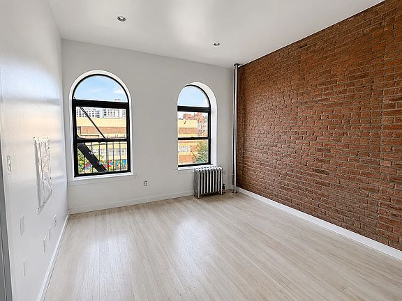 3rd image of 137 Rivington St #10A