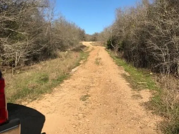 137 Waimanalo Ln, Bastrop, TX 78602