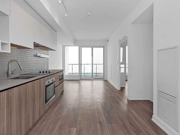 2nd image of 898 Portage Pkwy #5607