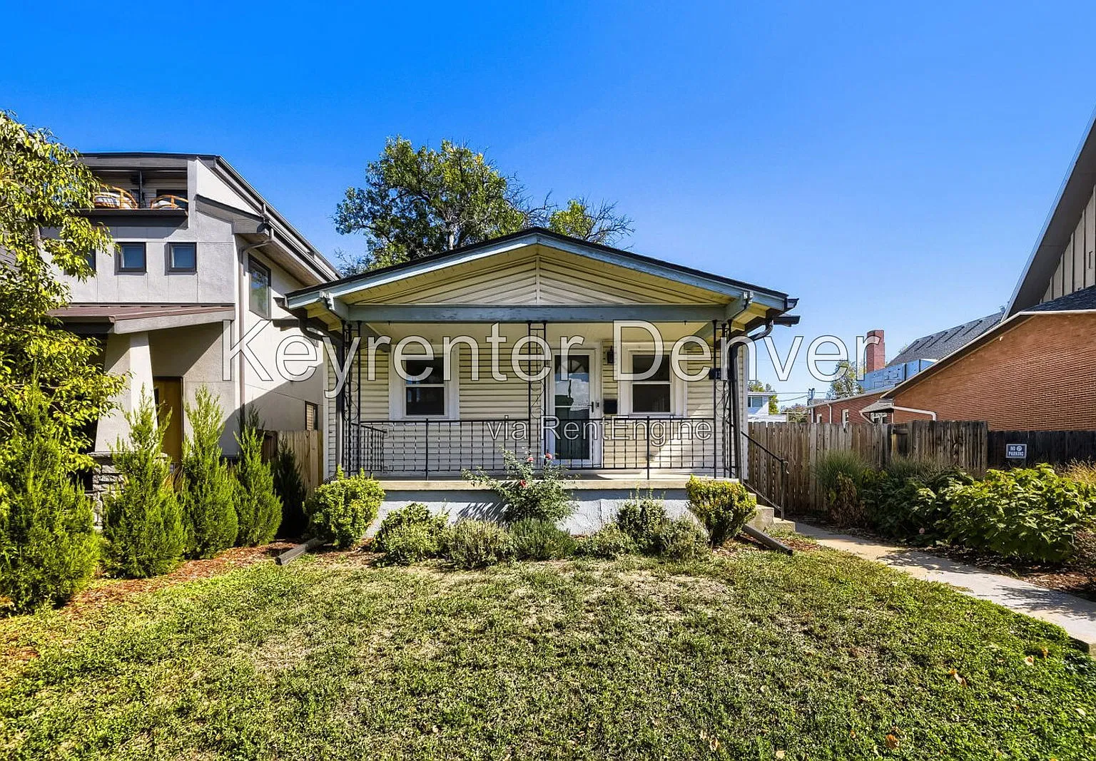 2 bed, 1.0 bath, 1264 sqft, $2,800 — Photo 1