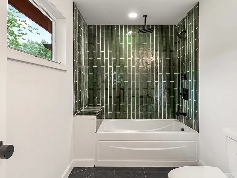 3544 Tulip Dr — Photo 35