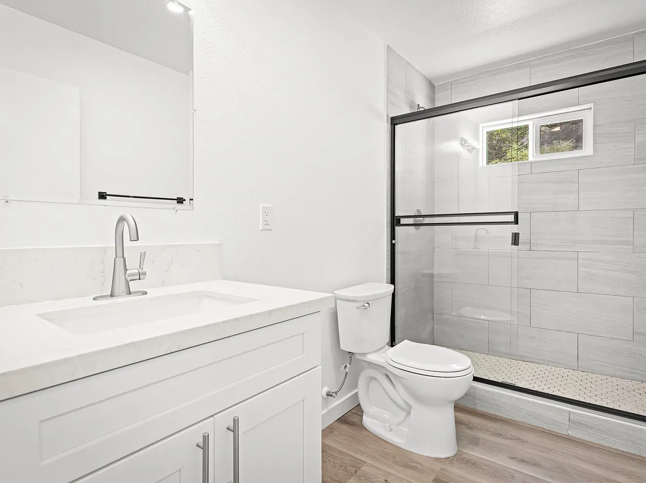 3 bed, 2.5 bath, 1722 sqft, $3,795 — Photo 3