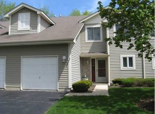 39530 N Bishop Ct APT 3, Lake Villa, IL 60046