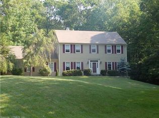 12 Split Rock Rd, Newtown, CT 06470