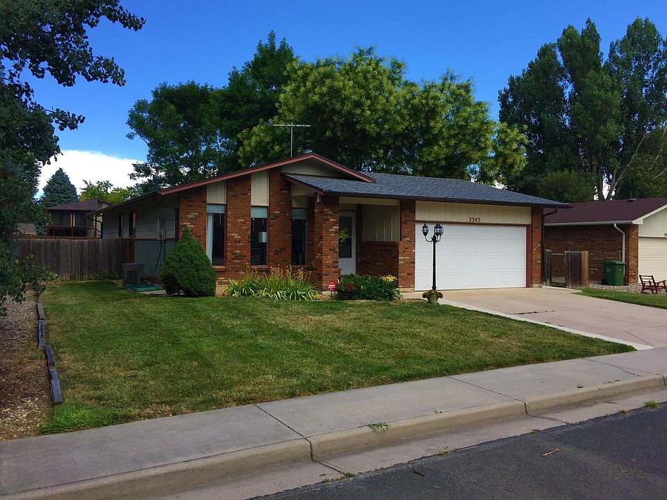 1st image of 2342 Augusta Ave