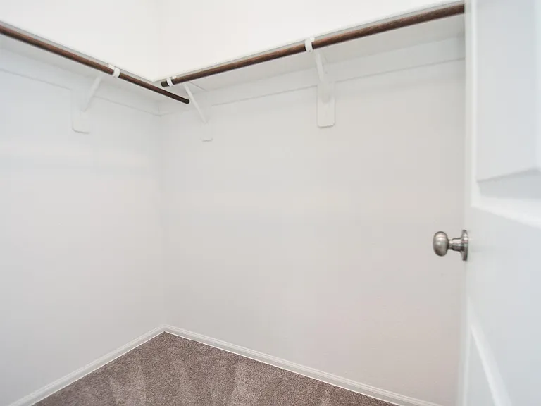 22707 Bolanzo Ln — Photo 17