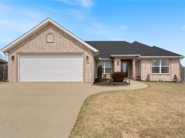 201 Halleck Coach Rd, Centerton, AR 72719
