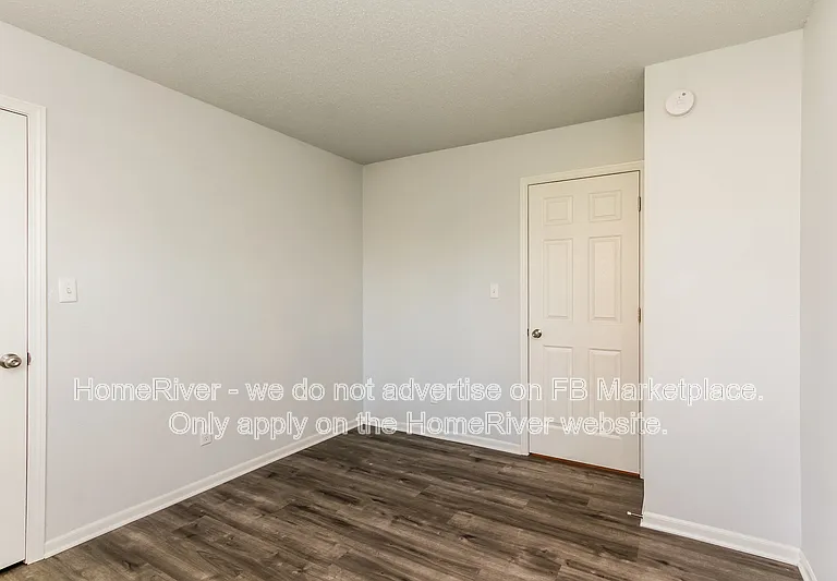 102 Winterberry Ln — Photo 10