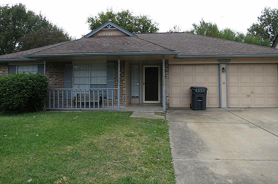 1st image of 13106 Huntleigh Way