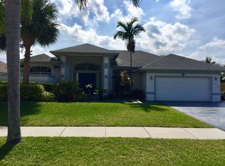 519 N Cypress Dr, Tequesta, FL 33469