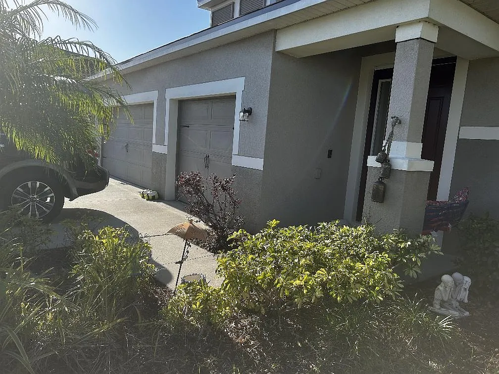 Prairie Valley Ln, Riverview — Photo 1