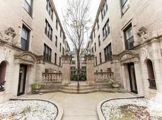 617-25 W Melrose St #621-G3, Chicago, IL 60657