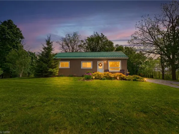 1390 McKenzie Rd, Haldimand County, ON N3W 2C2